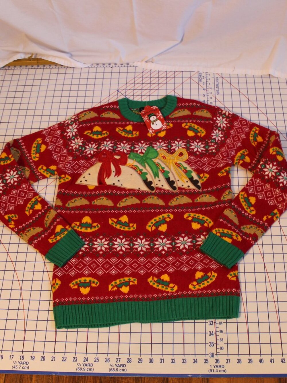 NWT Blizzard Bay Ugly Christmas Sweater Tacos Sombreros, Unisex Small